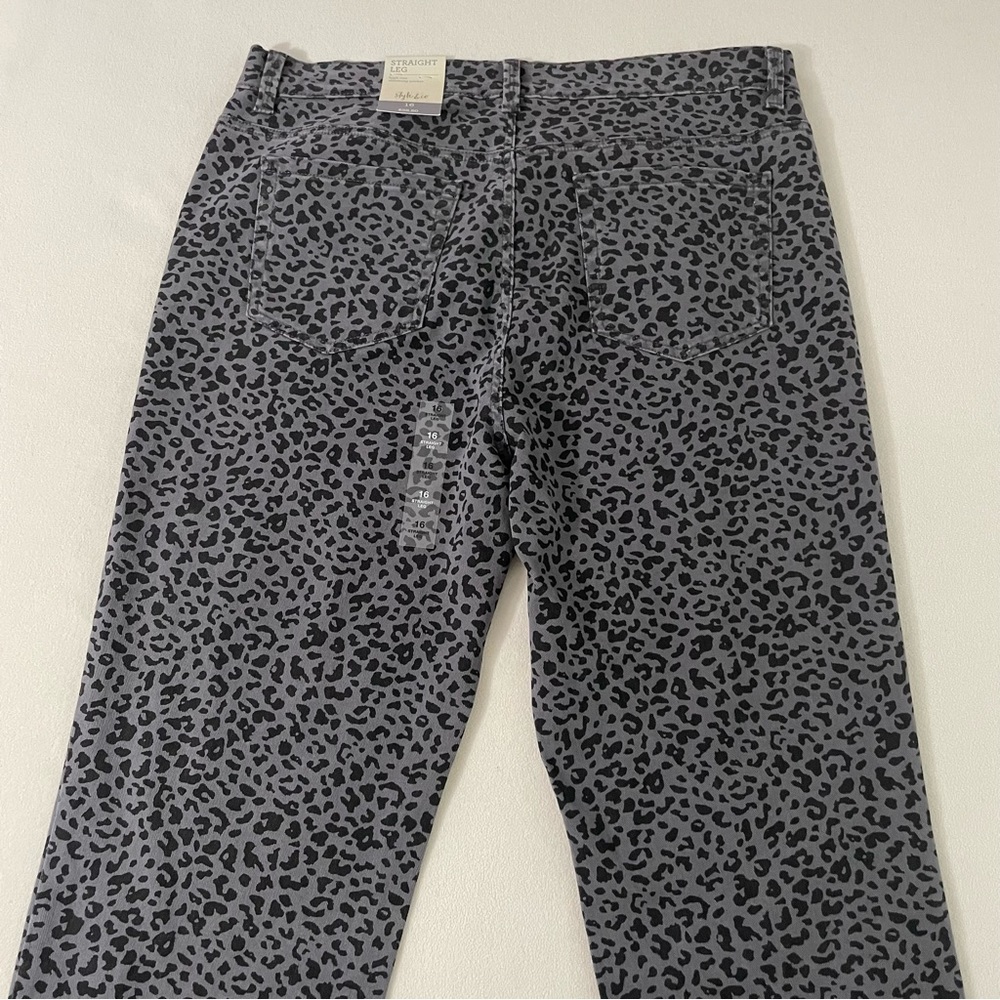 STYLE & CO Women’s Straight Leg Jeans - Picture 5 of 11